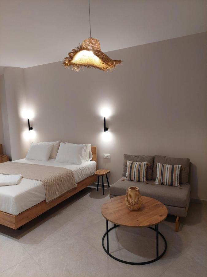 Phoenix Apartments Parga Esterno foto
